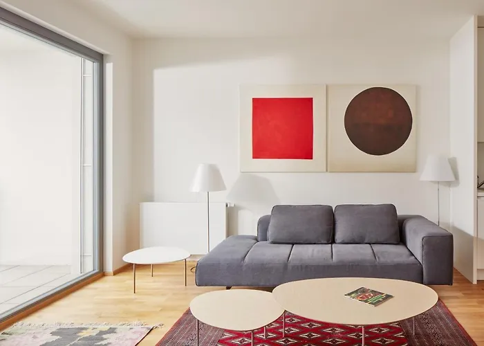 Prague Days - Designer Condo - Trendy Neighborhood